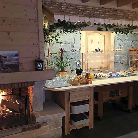 L'auberge Au Bord Du 호텔 2*