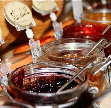 L'auberge Au Bord Du 제라르메르