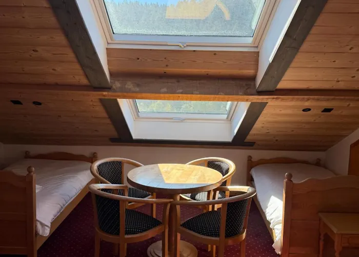 L'auberge Au Bord Du Hotel