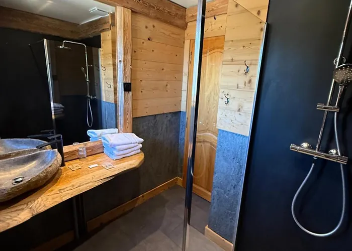 L'auberge Au Bord Du 2*