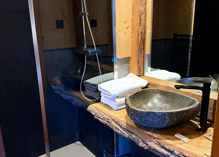 L'auberge Au Bord Du Жерарме